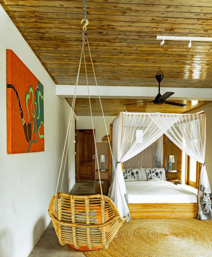 The Overhang Dar es Salaam Exterior photo